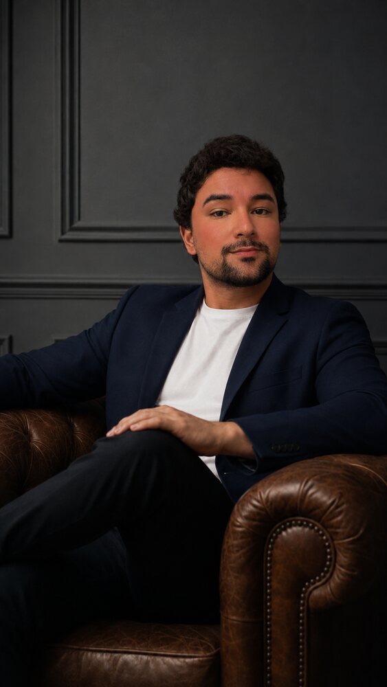 Gabriel Silveira, advogado criminalista, em retrato profissional